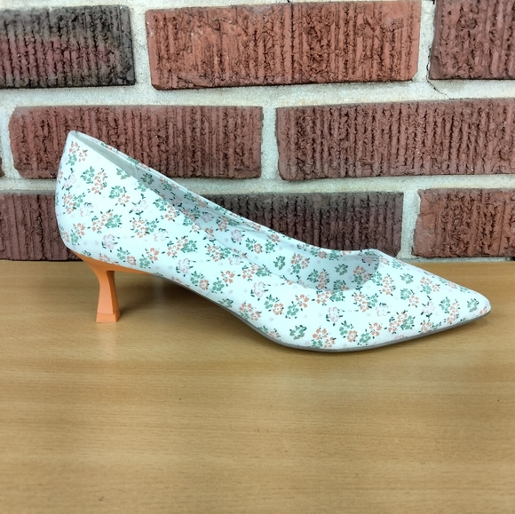 NWOT Katy Perry The Golden Pump Pointed Toe Kitten Heels in Orange Floral Multi - Picture 6 of 9